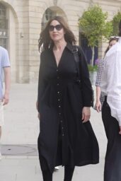 Monica Bellucci’s Elegant Arrival in Paris 05 03 2025