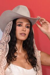 Moriah Unique Look at 2025 ACM Awards