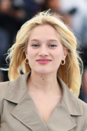 Nadia Tereszkiewicz - Heads or Tails? - Photocall - 78th Cannes Film Festival