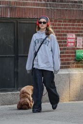Natalia Dyer Strolls NYC in Casual Chic 05.01.2025
