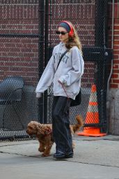 Natalia Dyer Strolls NYC in Casual Chic 05.01.2025