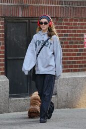 Natalia Dyer Strolls NYC in Casual Chic 05 01 2025
