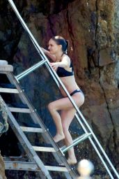 Natalie Portman rocks black bikini in Cannes 2025
