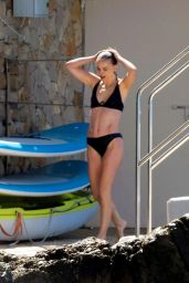 Natalie Portman rocks black bikini in Cannes 2025