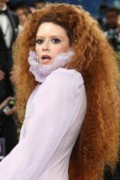 Natasha Lyonne’s Met Gala 2025 Look: A Vision in Ruffles