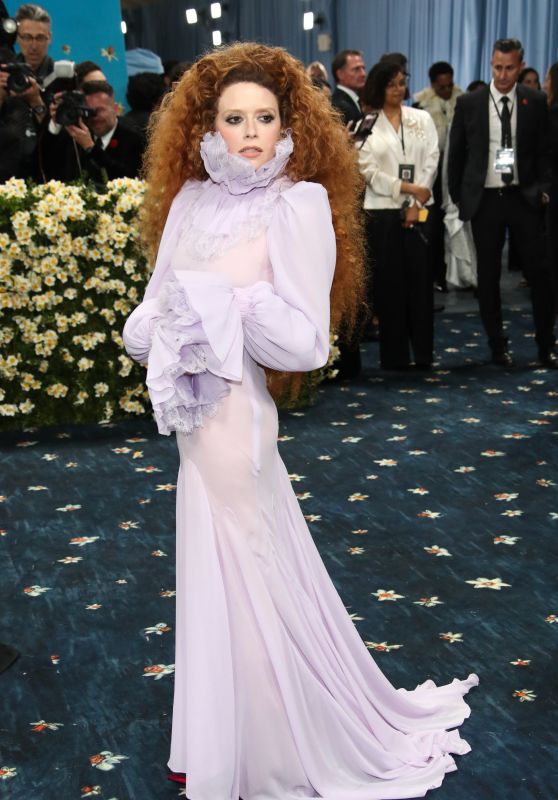 Natasha Lyonne’s Met Gala 2025 Look: A Vision in Ruffles