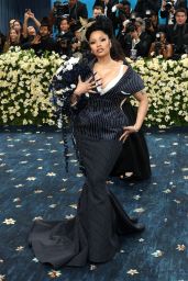 Nicki Minaj Brings Barbie Glam to Met Gala 2025