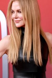Nicole Kidman Brings Drama to ACM Awards 2025