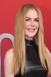 Nicole Kidman Brings Drama to ACM Awards 2025