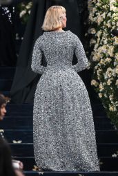 Pamela Anderson Channels Classic Glam at Met Gala