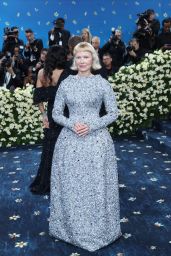 Pamela Anderson Channels Classic Glam at Met Gala