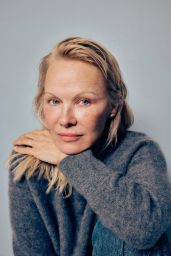 Pamela Anderson Sonsie Skin
