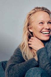 Pamela Anderson Sonsie Skin