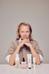 Pamela Anderson Sonsie Skin
