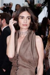 Paz Vega Chic Premiere Look Cannes