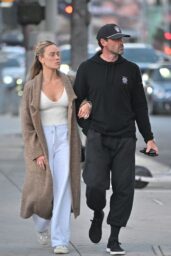 Peta Murgatroyd & Maksim Chmerkovskiy Share Sweet Moment on Date Night