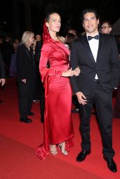 Petra Nemcova Shines in Red at Bono Premiere