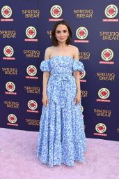 Rachael Leigh Cook Embraces Spring Style at City Year Gala