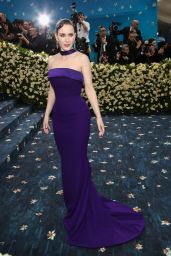 Rachel Brosnahan Shines in Sergio Hudson at Met Gala 2025