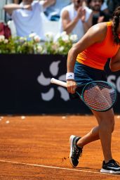 Raducanu Triumphs in Rome Three-Setter