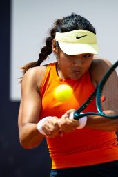 Raducanu Triumphs in Rome Three-Setter