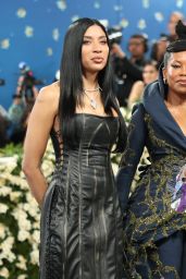 Regina King’s Bold Elegance at Met Gala 2025