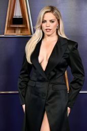 Reneé Rapp Attends 2025 American Music Awards