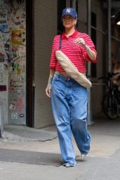 Rihanna Elevates Pregnancy Style with Bold NYC Look