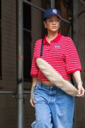Rihanna Elevates Pregnancy Style with Bold NYC Look