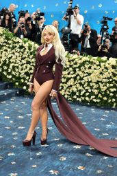Sabrina Carpenter’s Bold Met Gala 2025 Look