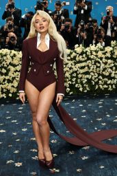 Sabrina Carpenter’s Bold Met Gala 2025 Look
