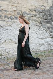 Saoirse Ronan Attends Louis Vuitton Cruise 2026 Avignon