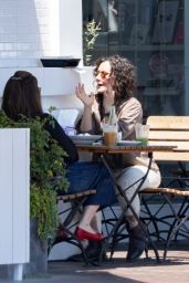 Sara Gilbert Enjoys a Business Lunch in Burbank 05.07.2025