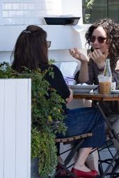 Sara Gilbert Enjoys a Business Lunch in Burbank 05.07.2025