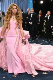 Shakira Reveals Rihanna Pregnancy at Met Gala 2025