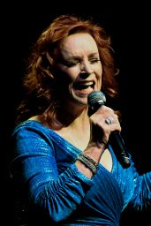 Sheena Easton Delivers Intimate Performance at Mizner Park