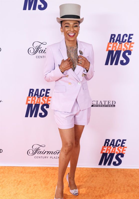 Siedah Garrett Attends 32nd Annual Race to Erase MS Gala in Los Angeles
