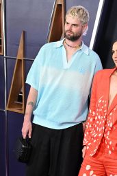 Sofi Tukker Commands American Music Awards 2025 in Bold Red Suit