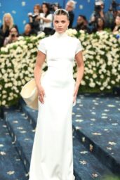 Sofia Richie Brings Quiet Luxury to Met Gala 2025