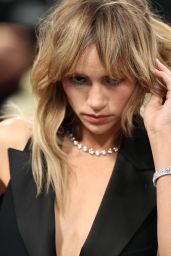 Suki Waterhouse Masters Monochrome at Met Gala 2025