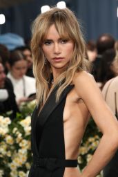 Suki Waterhouse Masters Monochrome at Met Gala 2025