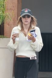 Suki Waterhouse Runs Errands in Los Angeles May 2025