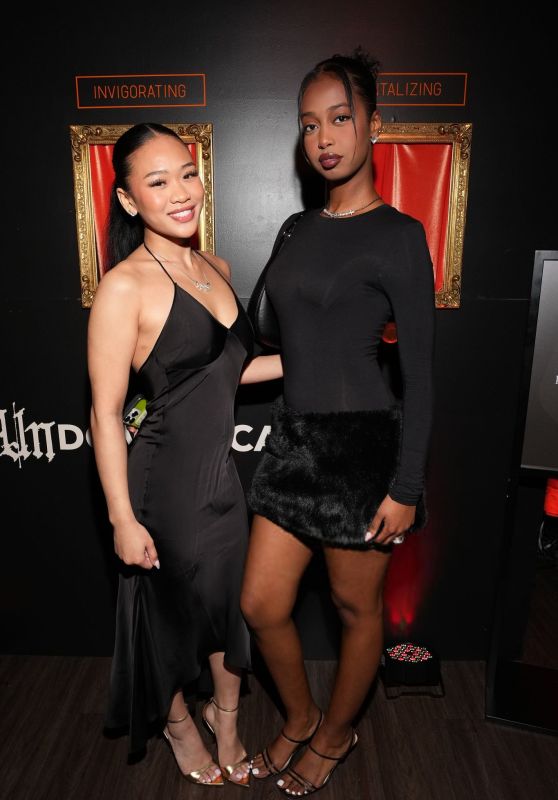 Sunisa Lee at Esquire Mavericks of Sports Event
