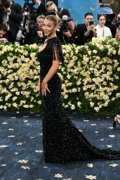 Sydney Sweeney’s Vintage-Inspired Look at the 2025 Met Gala