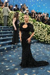 Sydney Sweeney’s Vintage-Inspired Look at the 2025 Met Gala