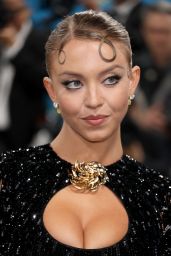Sydney Sweeney’s Vintage-Inspired Look at the 2025 Met Gala