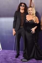 Tana Mongeau American Music Awards 2025