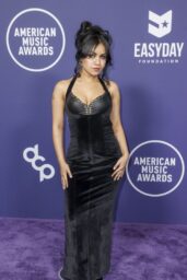 Tara Yummy Reveals Sleek Look at 2025 American Music Awards