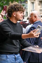 Tate McRae Spotted After French Open in Paris 2025