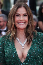 Teri Hatcher attends 